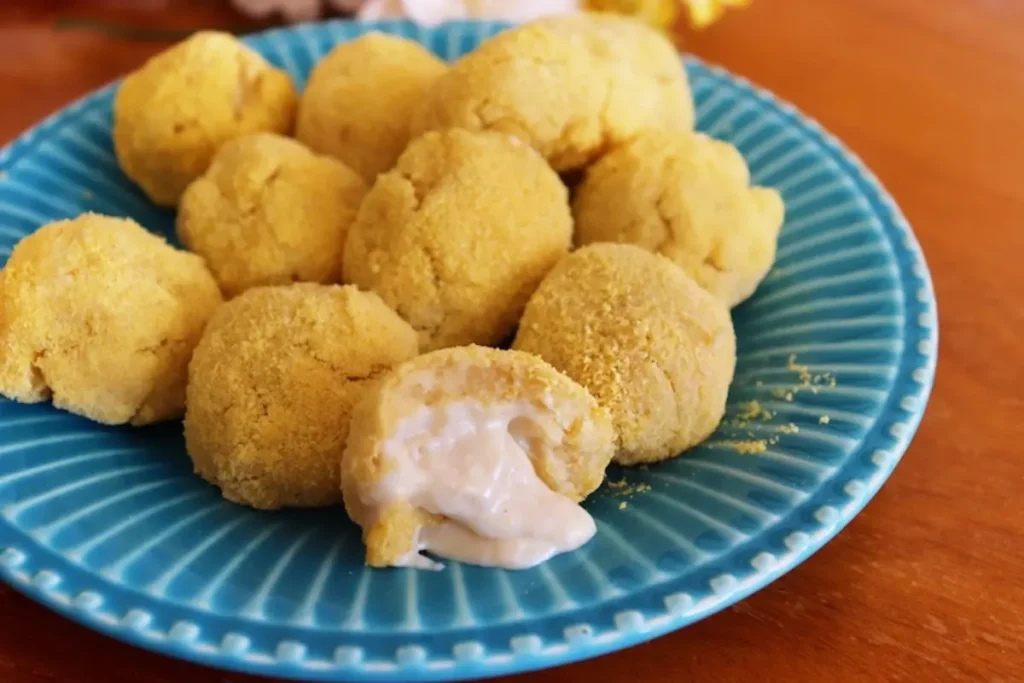 Bolinho de Queijo Vegano